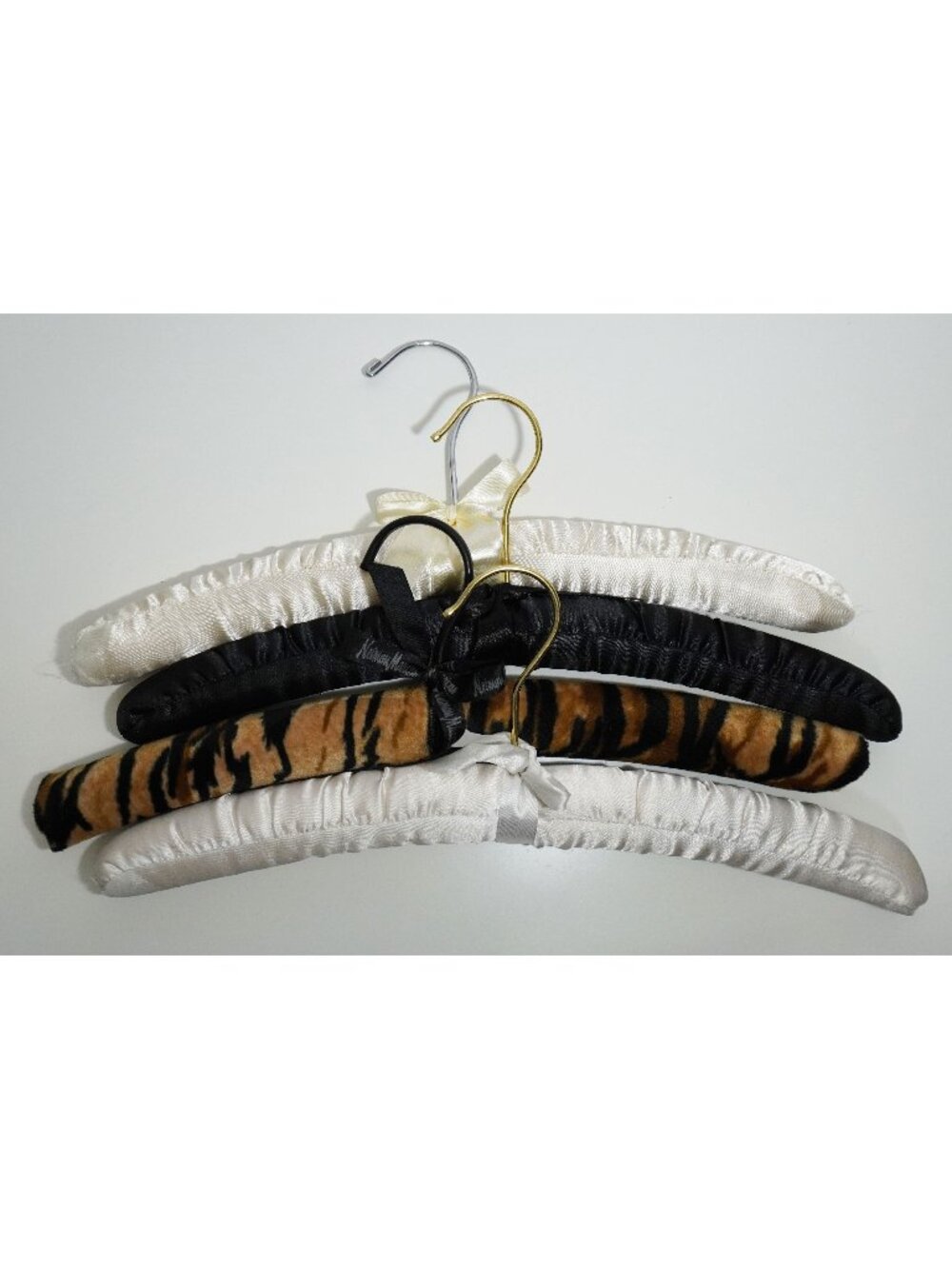 (4) Vintage Silk Padded Satin Hangers Boudoir Lingerie Leopard Neiman Marcus